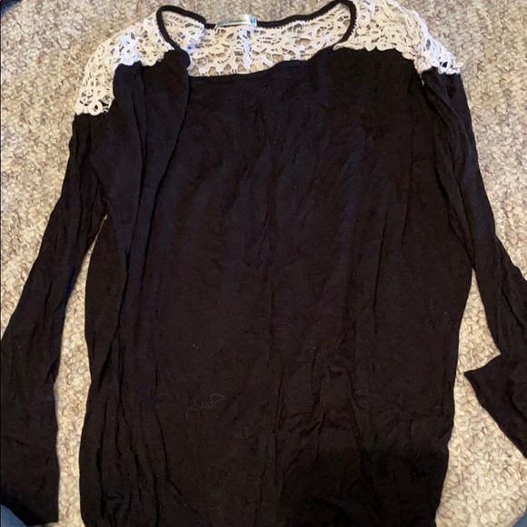Black Long sleeve shirt with lace - Picture 1 of 3